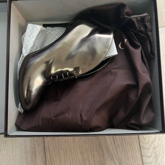 Gucci Leather lace up boots, Metallic and Silver, included box size 8 or IT 38 - Picture 7 of 10